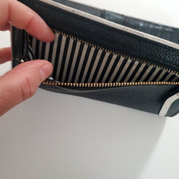 Kate Spade Black Pebbled Leather Wallet with White Trim - Picture 7 of 9
